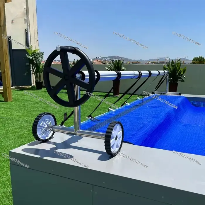 Bobine de couverture solaire de piscine au sol