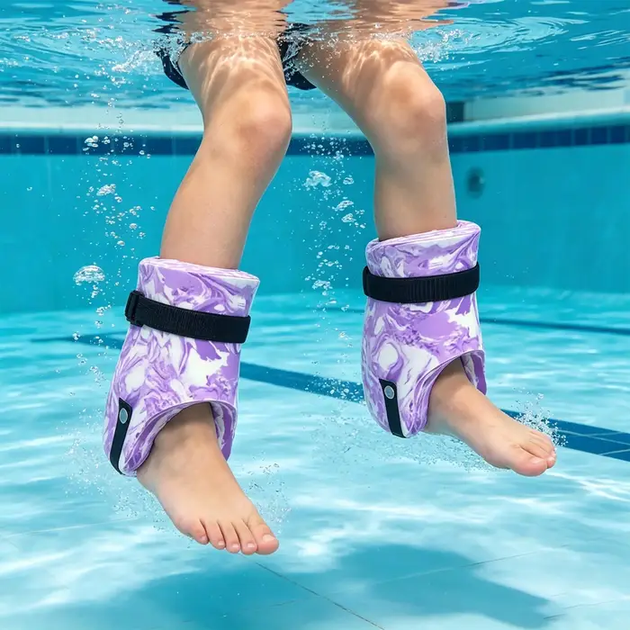 Poids de cheville aquatiques pour exercices en piscine