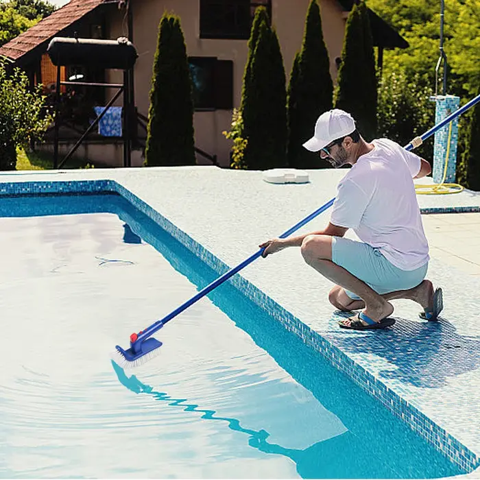 Brosse de nettoyage de piscine à manche courbé rotatif à 180 degrés