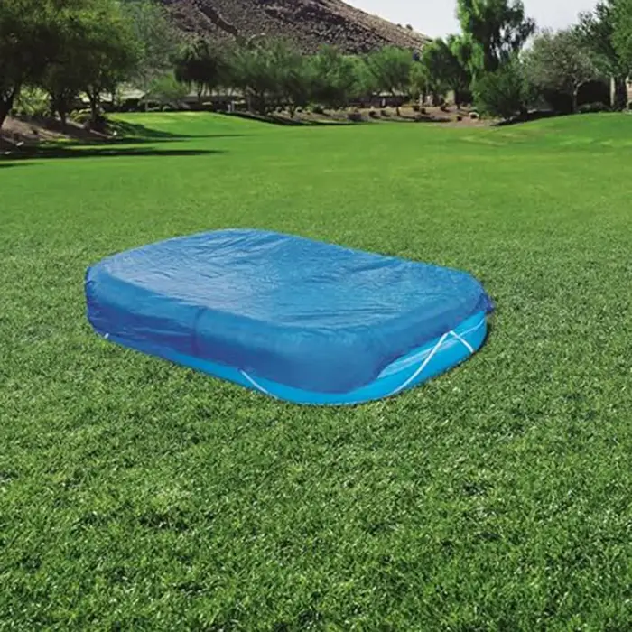 Couverture étanche solide pour piscines fabriquée avec une bâche PE fiable assure la longévité et une entretien efficace de la piscine