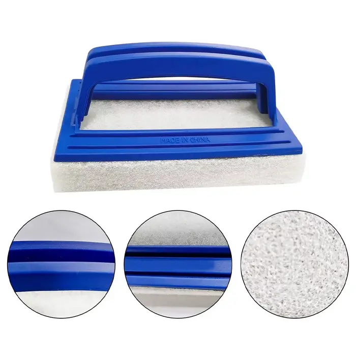Brosse de nettoyage pour parois de piscine