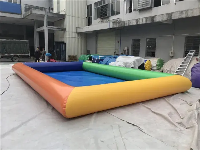 Piscine gonflable ronde profonde en PVC pour enfants et adultes pour s'amuser dans l'eau en été