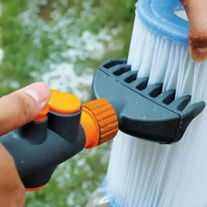 Peigne de nettoyage pour filtres de piscine