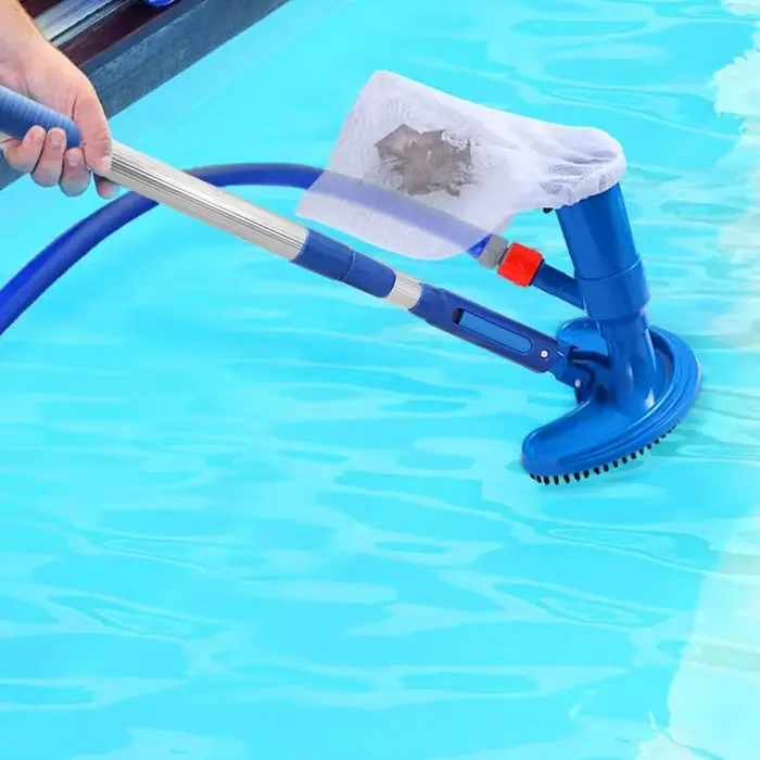 Aspirateur de piscine aste