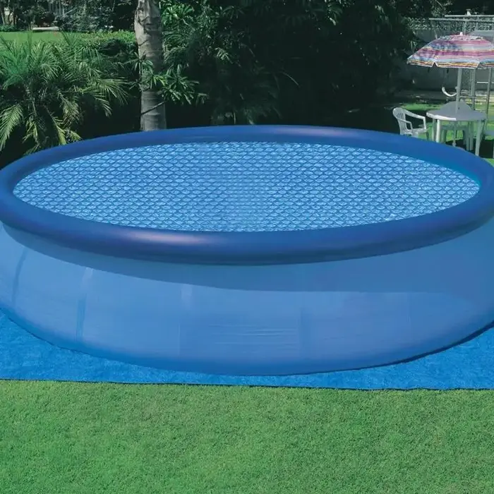 Couverture solaire pour piscine