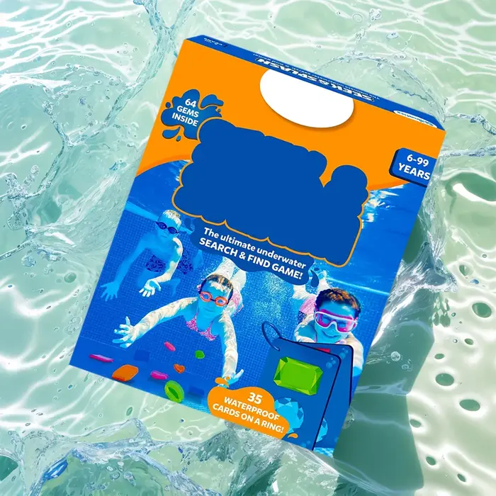 Jeu de plongée pour la recherche de gemmes dans la piscine