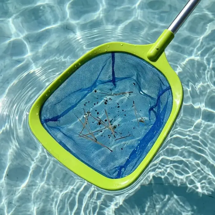 Équipement de nettoyage en profondeur pour piscine : Ensemble combiné de filet à feuilles avec perche