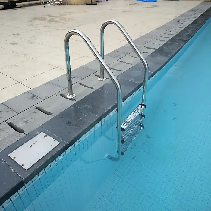 Échelle de piscine en acier inoxydable 304 à 2/3/4/5 marches