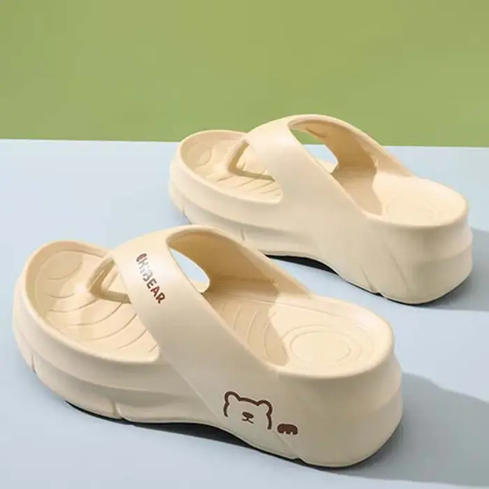 Tongs antidérapantes à semelle épaisse pour piscine