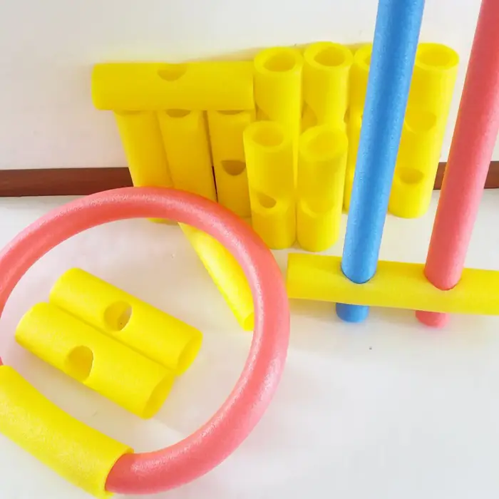 Connecteur de nouilles de piscine