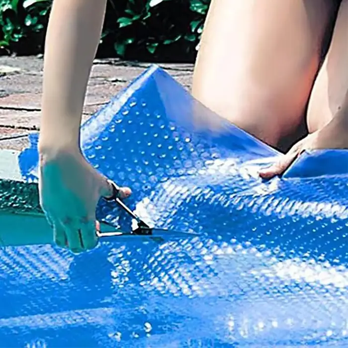 Couverture de piscine solaire bulle