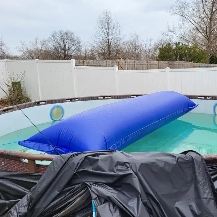 Oreiller de piscine gonflable d'hiver