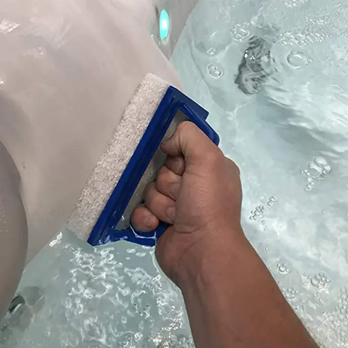 Brosse éponge nettoyeur de piscines avec poignée