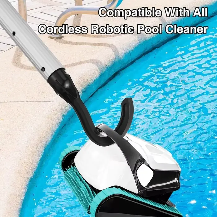Crochet de support pour robot nettoyeur de piscine