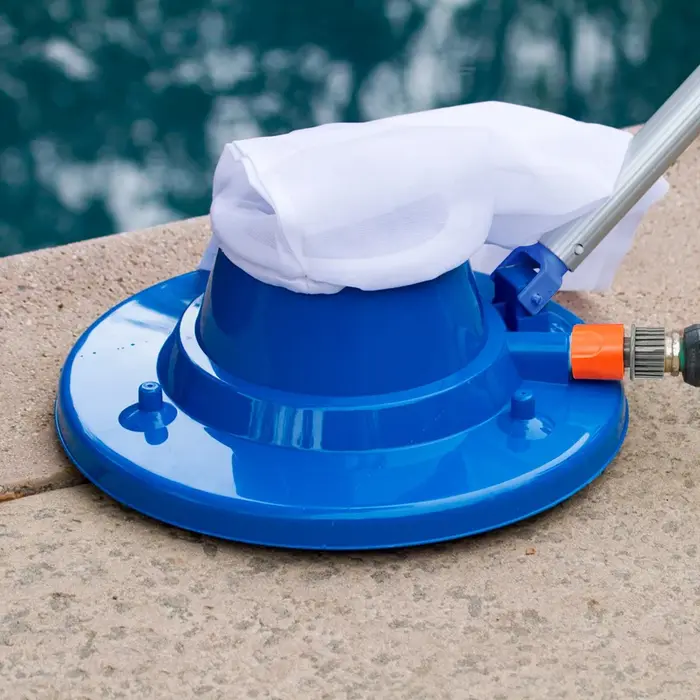 Aspirateur de piscine, outil de nettoyage