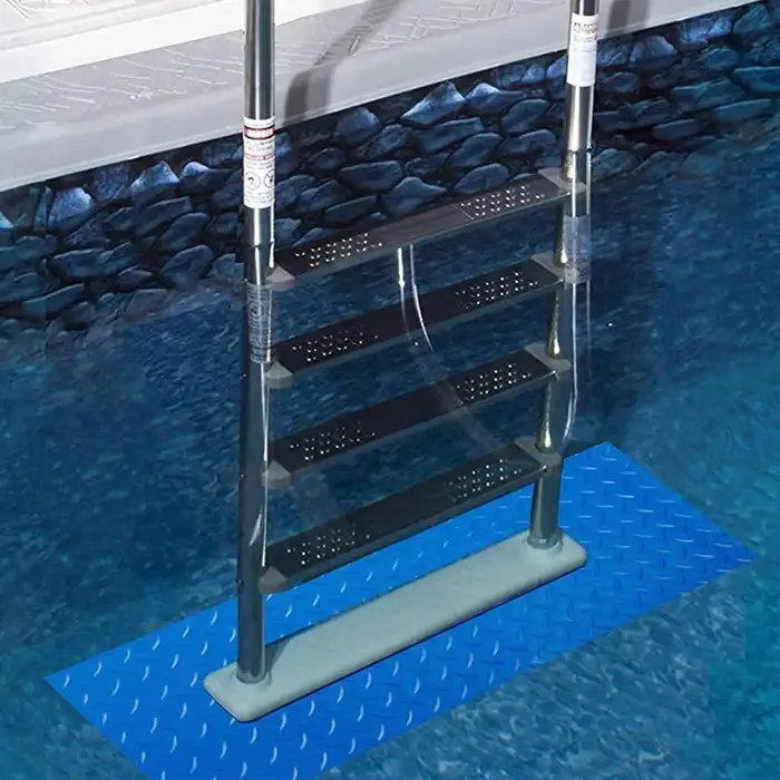 Tapis antidérapant pour échelle de piscine
