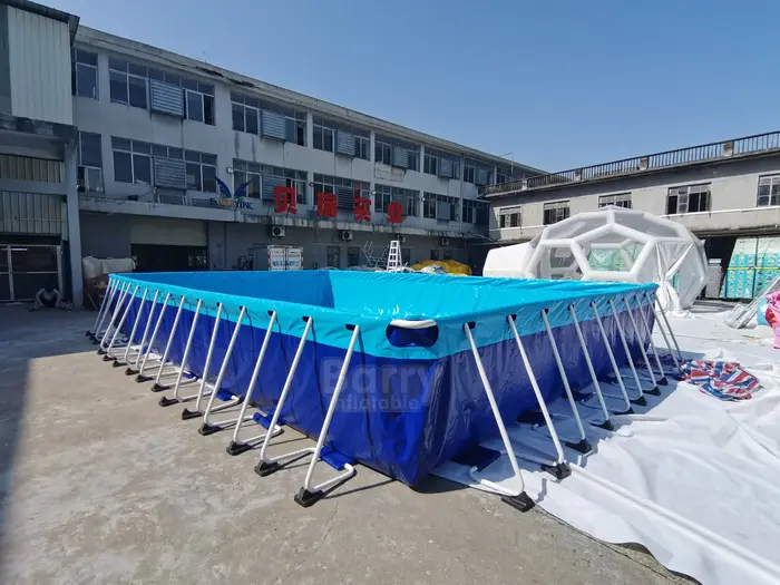 Grande piscine rectangulaire à structure métallique, piscine avec revêtement en bâche PVC pour équip