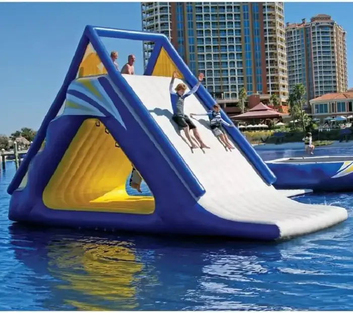 Toboggan aquatique gonflable pour lac 4*2*2m en PVC, toboggan aquatique gonflable flottant à vendre