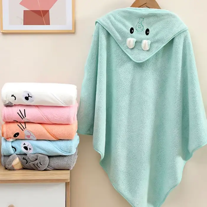 Serviette de bain mignonne pour bébé