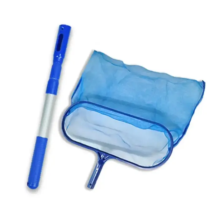 Nettoyeur de piscine télescopique