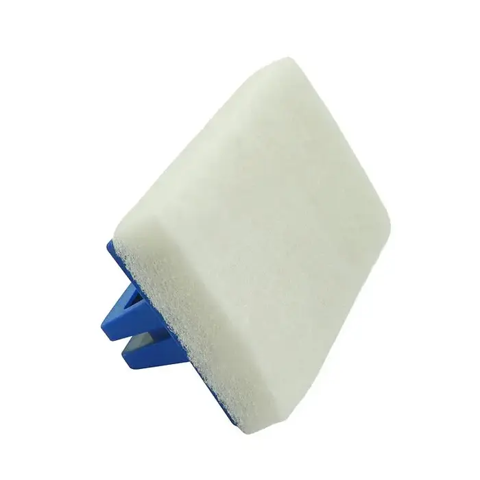 Brosse de nettoyage pour parois de piscine