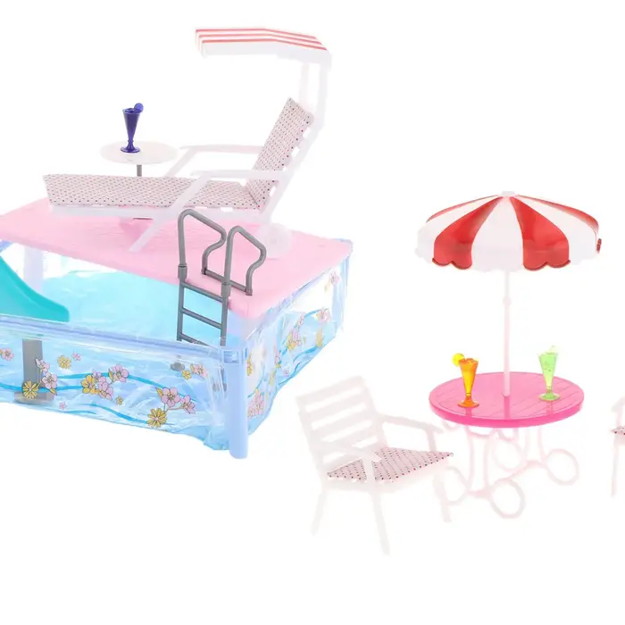 Ensemble de jeux de piscine avec toboggan