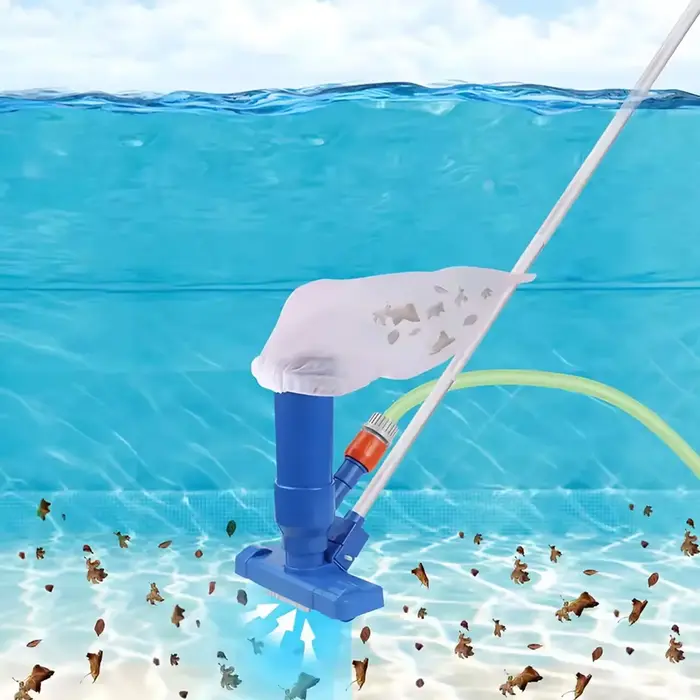 Nettoyeur à jet sous-marin pour piscine avec brosse