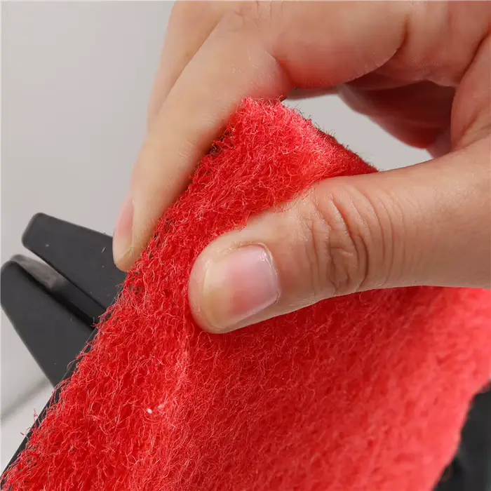 La brosse éponge de nettoyage convient à la ligne de piscine Jacuzzi